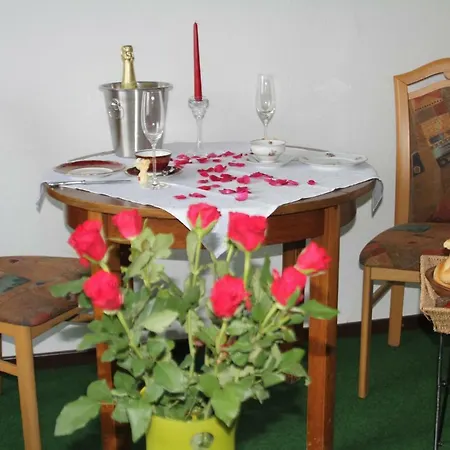 Rositas Gastehaus Im Meisterhof *